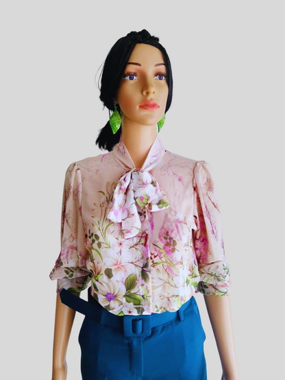 Blouse BEIGE à fleurs à nouer